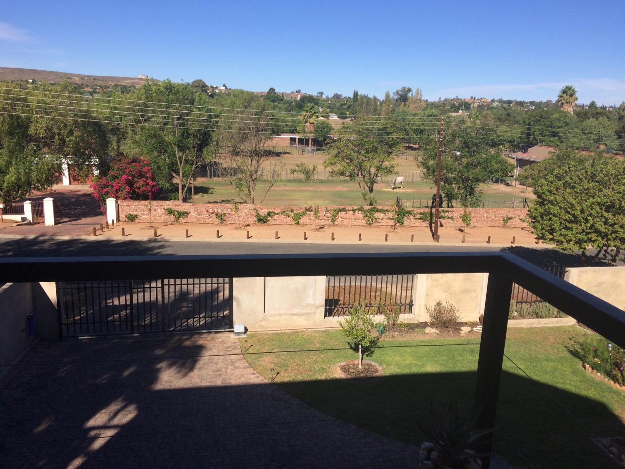 21 On Klein Karoo Apartment Oudtshoorn Exterior photo
