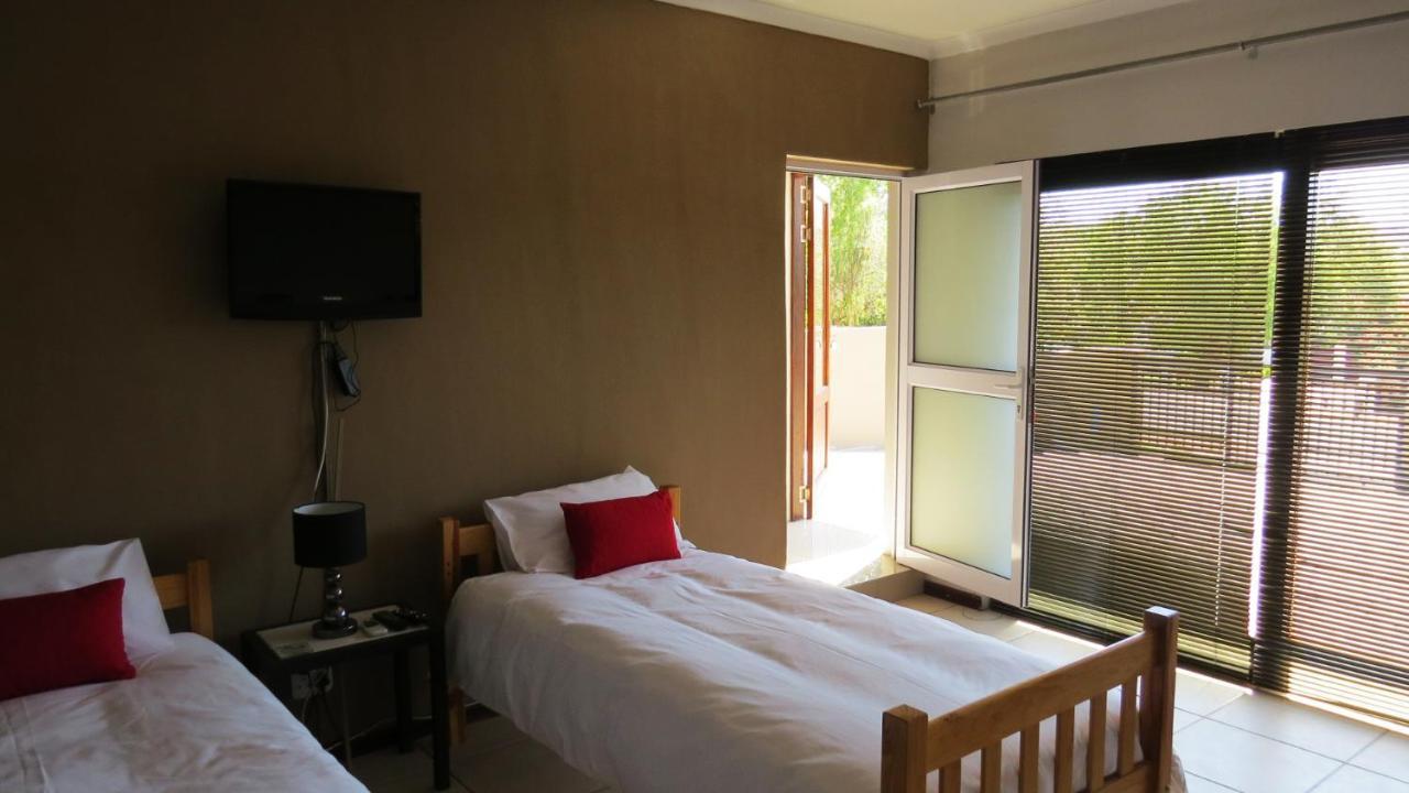21 On Klein Karoo Apartment Oudtshoorn Exterior photo
