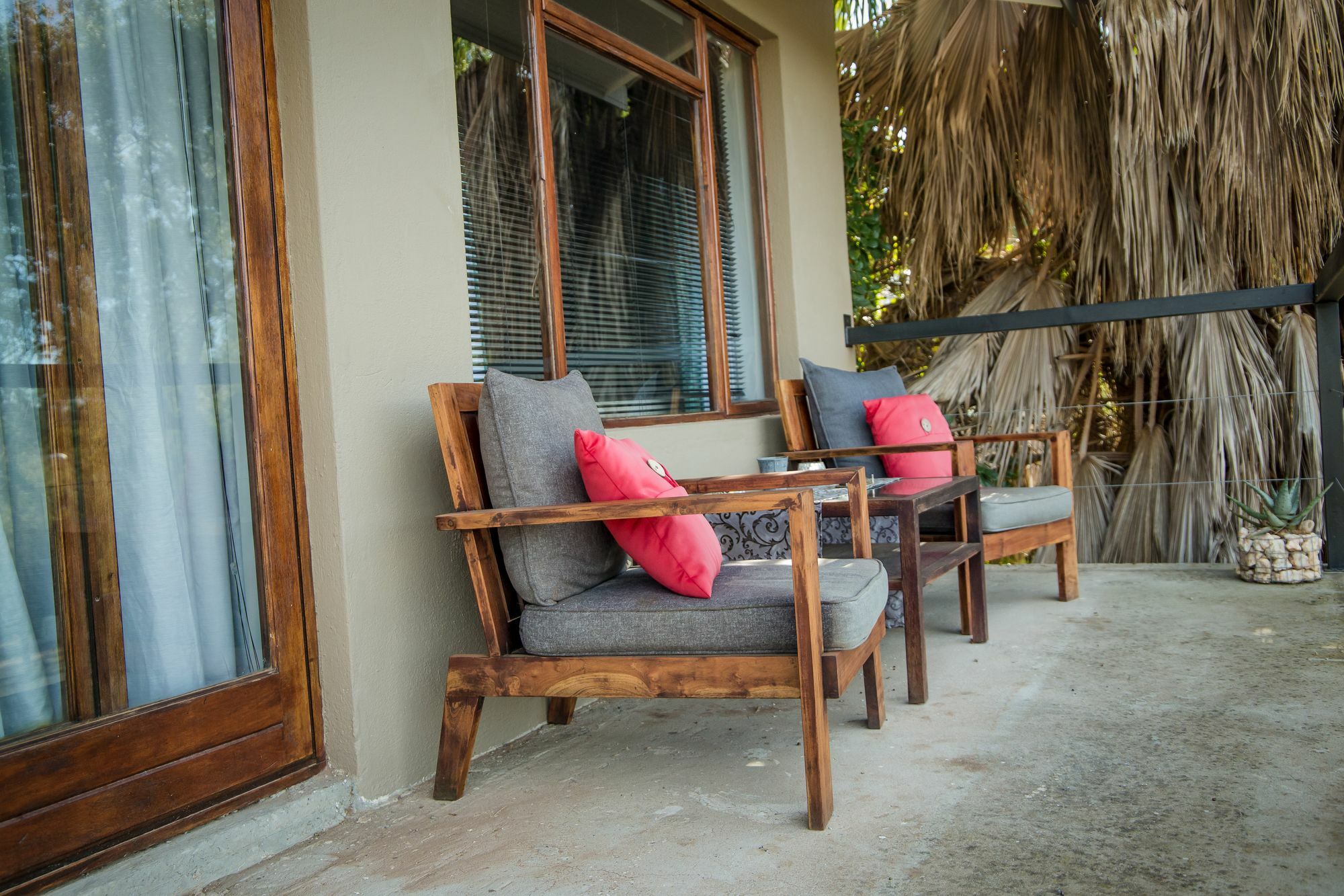 21 On Klein Karoo Apartment Oudtshoorn Exterior photo